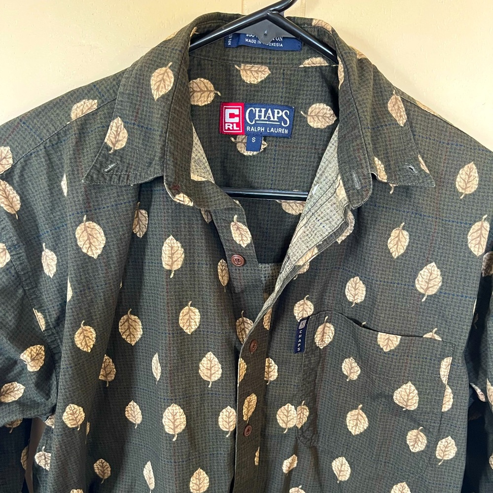 Dark Olive Green button up w leaves S